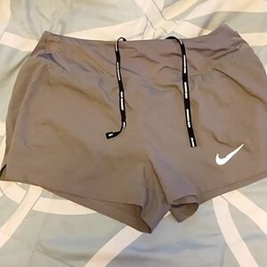 Nike runner shorts grey 🩶
